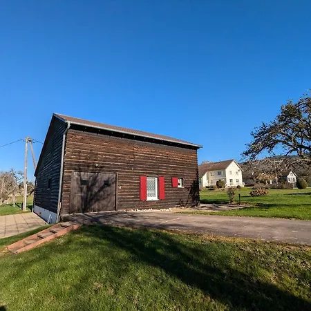 Familial Avec Grand Jardin Et équipements Pour Enfants, à 500m Du Centre De Ban-sur-meurthe - Fr-1-589-33 *