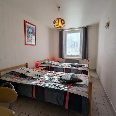 Hébergement de vacances Familial Avec Grand Jardin Et équipements Pour Enfants, à 500m Du Centre De Ban-sur-meurthe - Fr-1-589-33 *